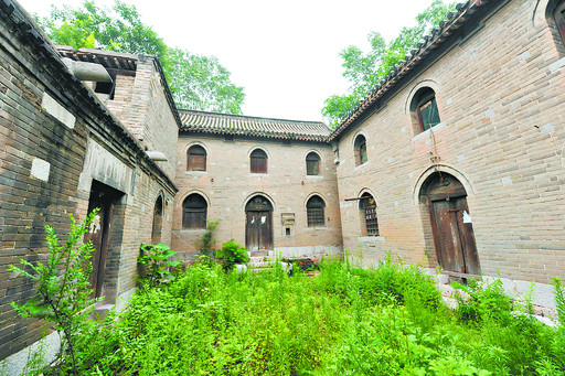 据悉,在吴家大院的南面,还曾建有一座私家花园,可惜随着岁月流逝,如今