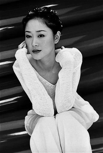 台湾艺人欢欢自杀身亡